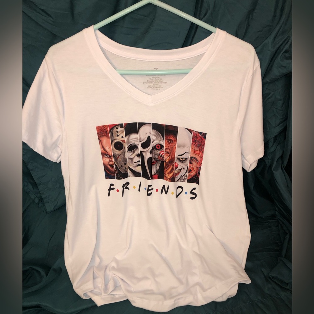 I make shirts!! Spooky FRIENDS 🖤🤡👻☠️‼️